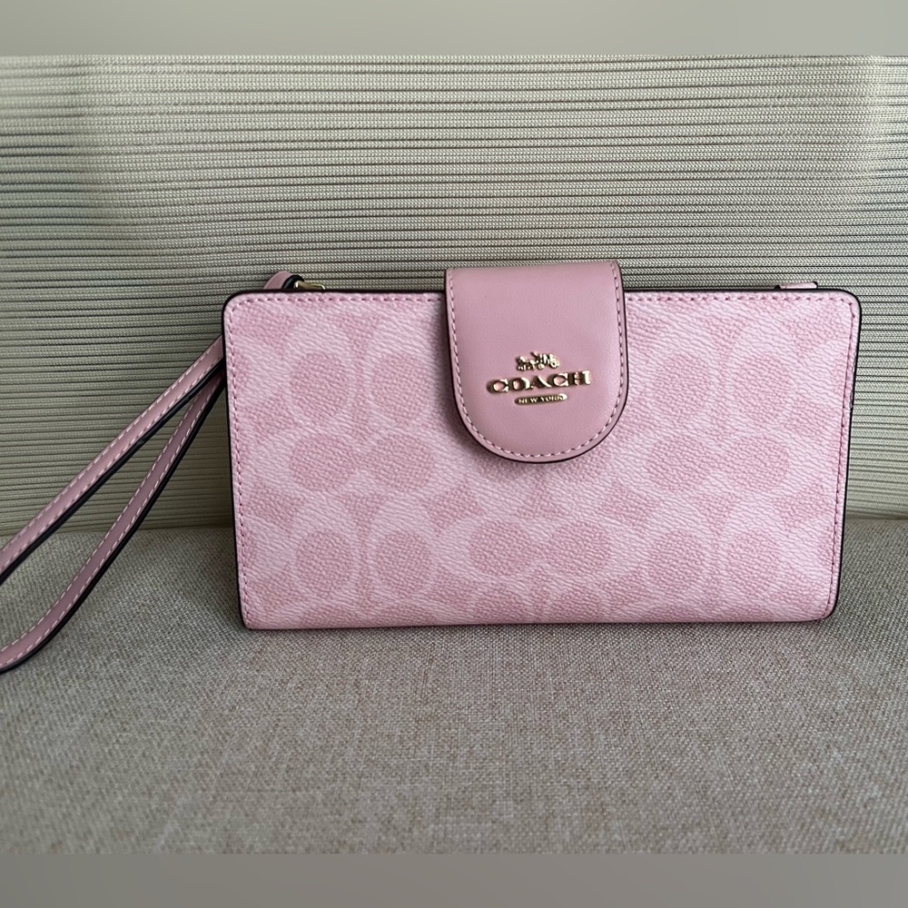 Coach Phone Wallet Sig Canvas Powder Pink